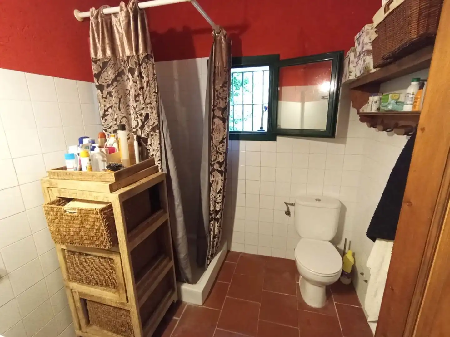 Bany de Finca rústica en venda en Sant Cebrià de Vallalta amb Jardí privat, Terrassa i Piscina comunitària