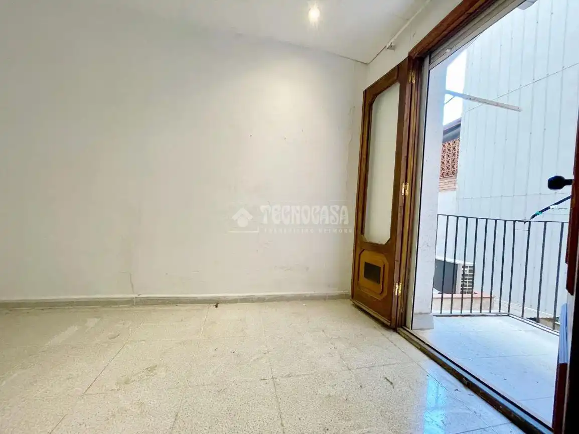 Flat for sale in Barcelona  with Balcony