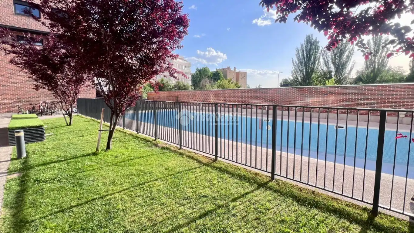 Piscina de Piso en venta en Alcalá de Henares con Terraza