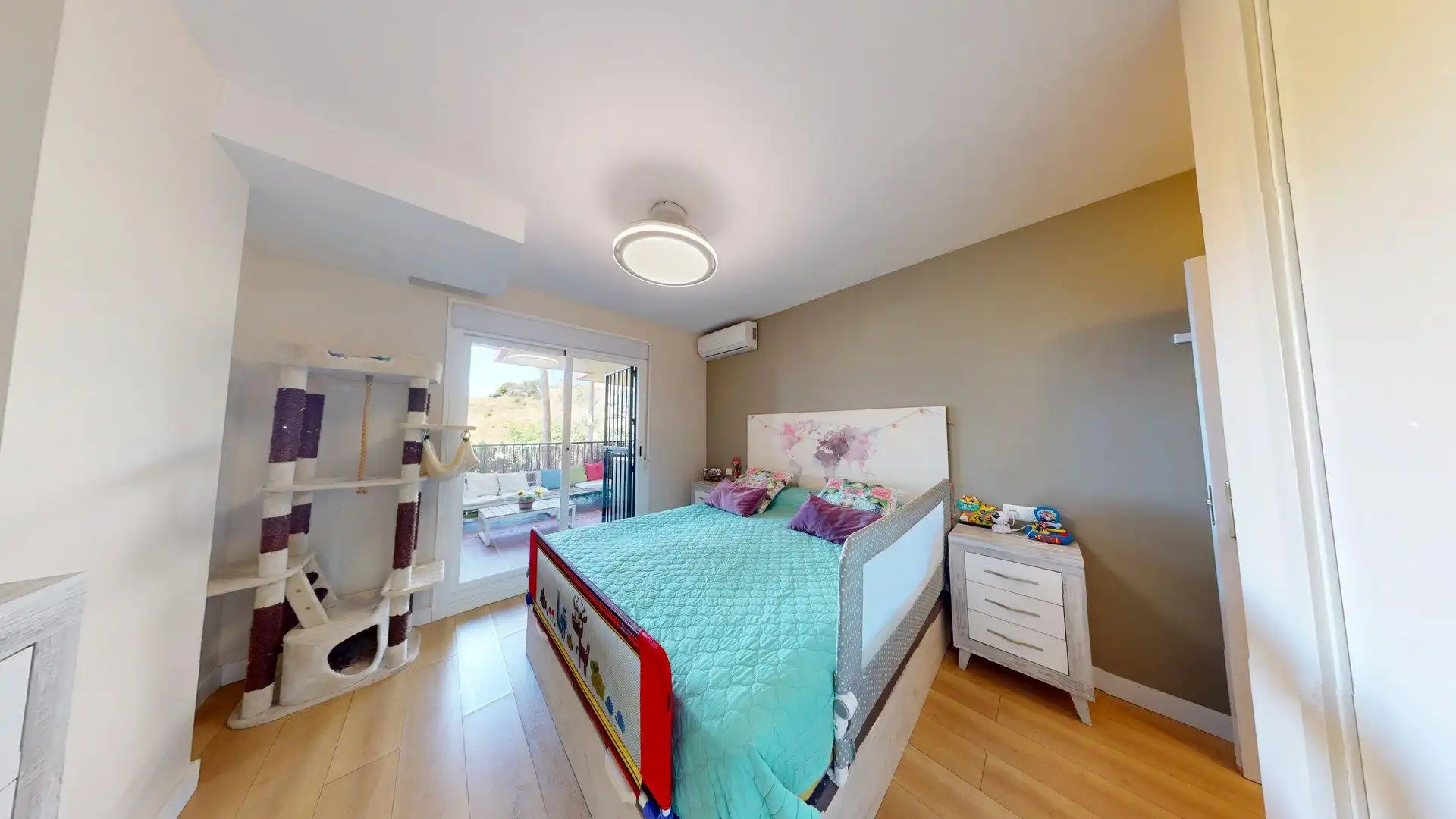 Habitación de Piso en venta en Mijas con Aire acondicionado, Calefacción y Jardín privado