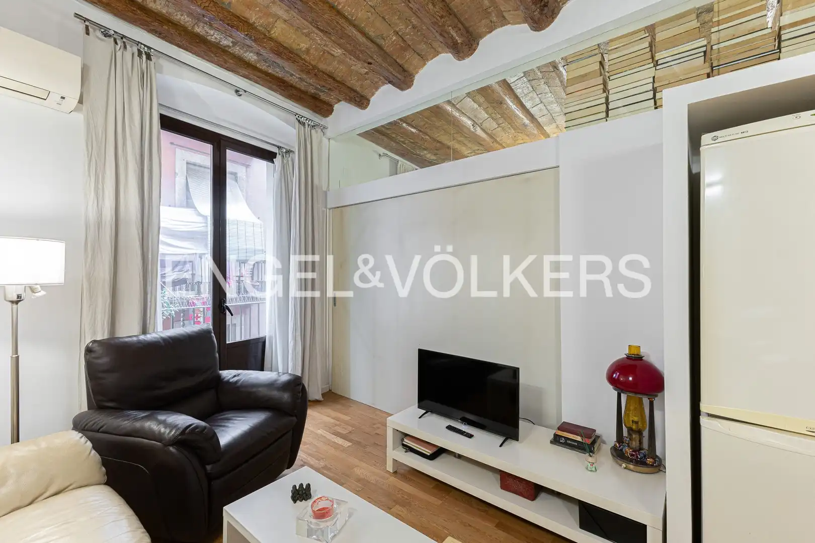 Exterior view of Flat for sale in Barcelona  with Heating