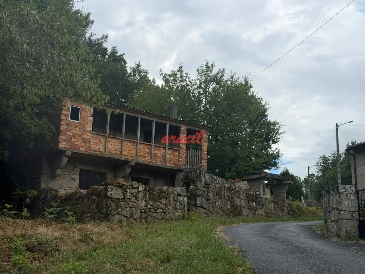 Vista exterior de Finca rústica en venda en Amoeiro amb Calefacció, Jardí privat i Balcó