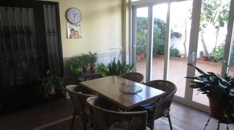Foto 2 de Casa adosada en venta en Urbanización el Bosque en la Barca de la Florida, 3, El Altillo, Jerez de la Frontera