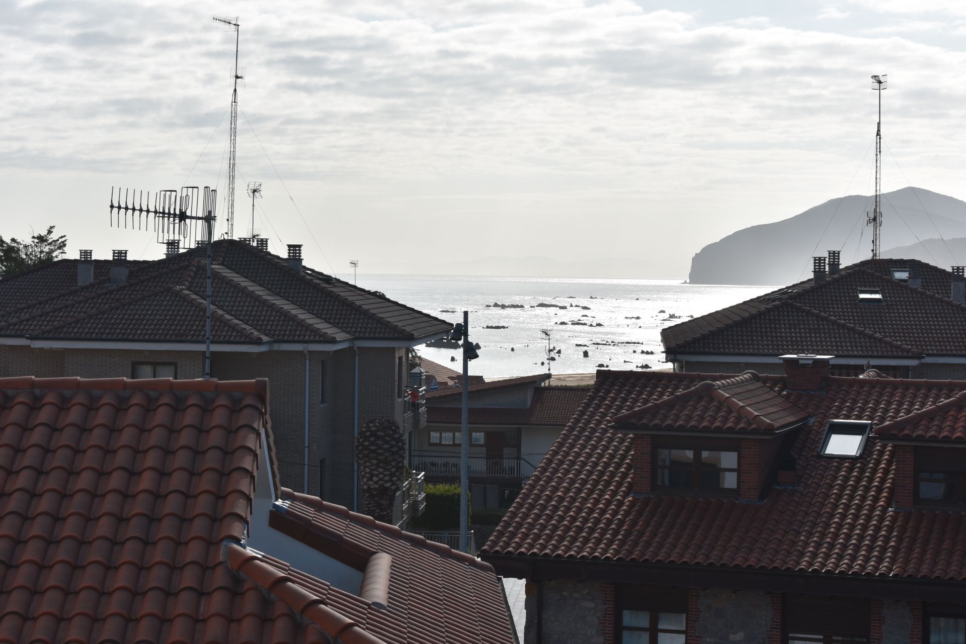 Exterior view of Single-family semi-detached for sale in Noja  with Terrace