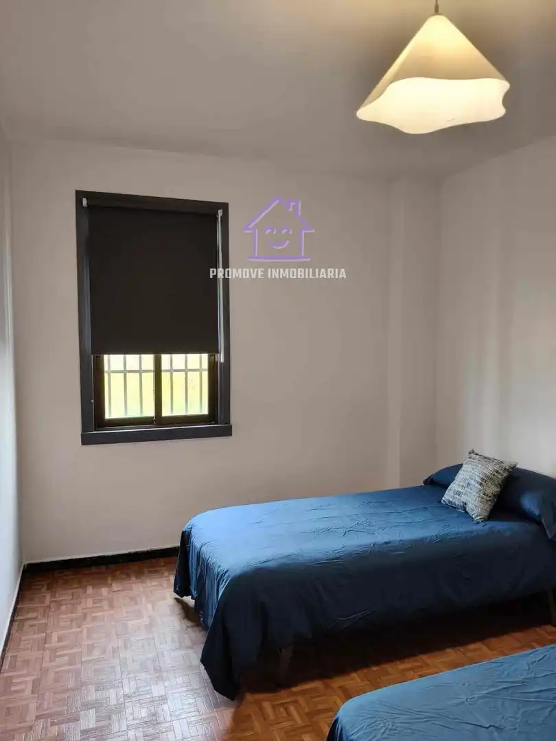 Habitación de Casa o chalet de alquiler en Arteixo con Jardín privado y Amueblado