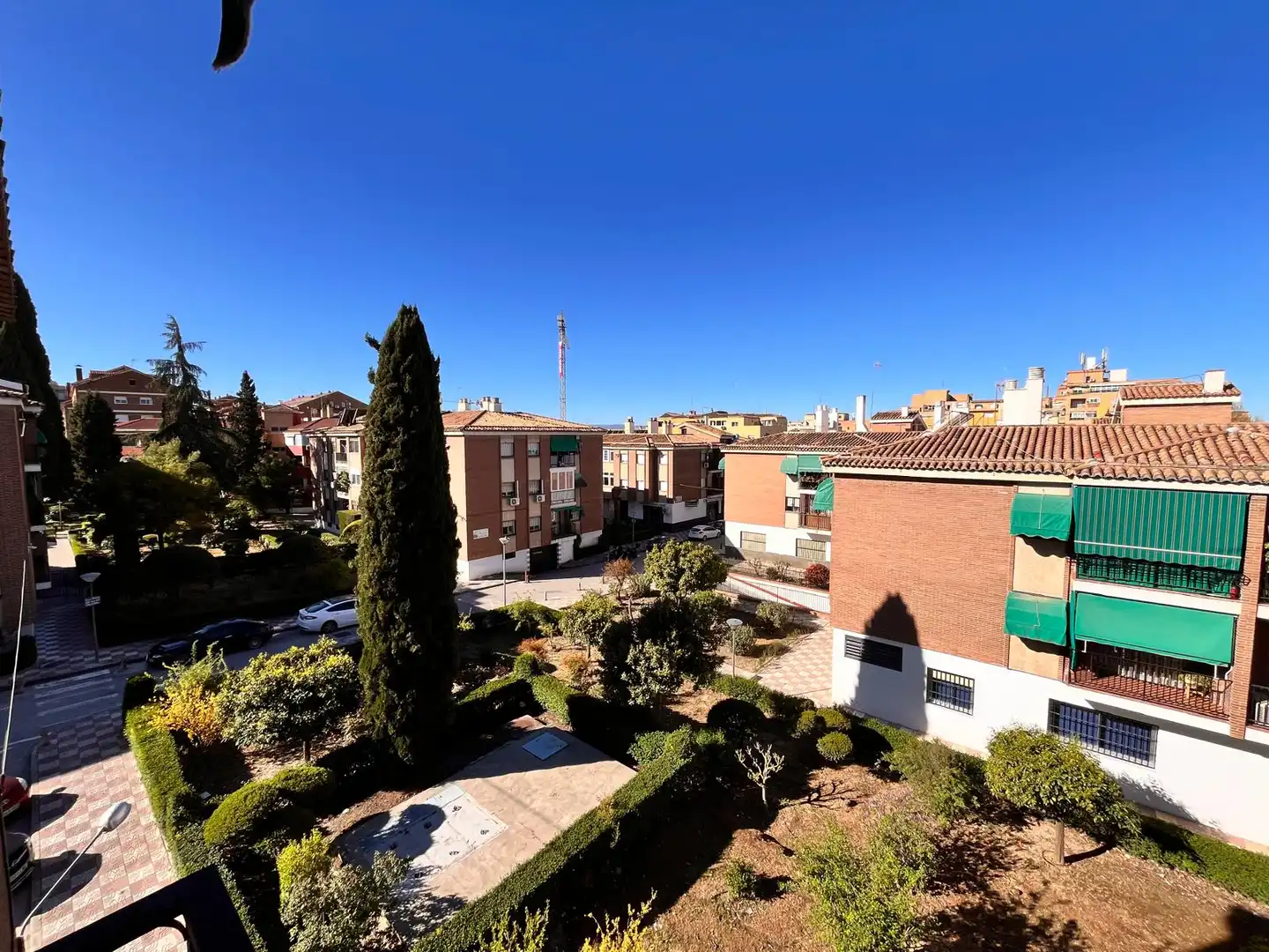 Vista exterior de Pis en venda en  Granada Capital amb Aire condicionat, Traster i Balcó