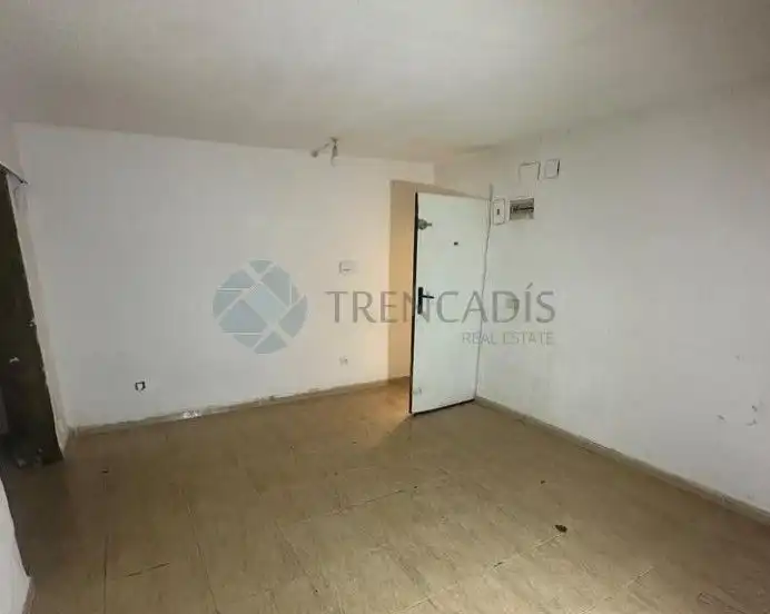 Flat for sale in CL GODELLA  Es: Pl: Pt:IZ  MADRID (MADRID)