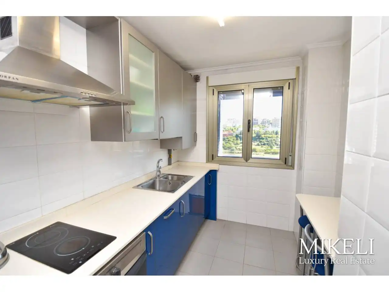 Kitchen of Flat for sale in Santander  with Heating, Parquet flooring and Storage room