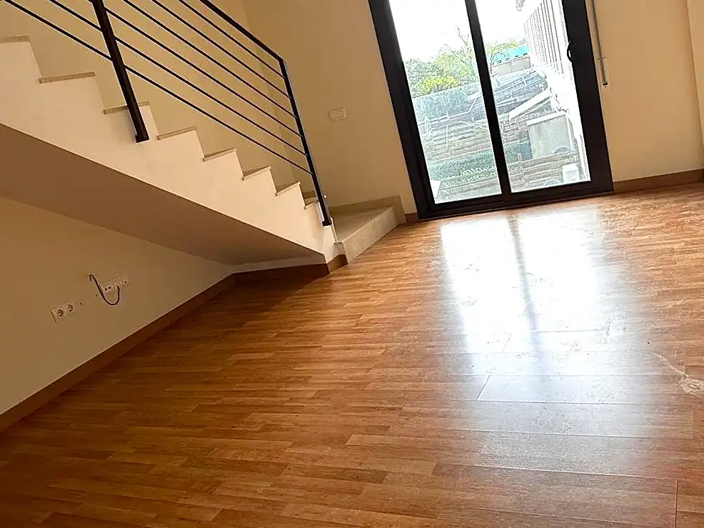 Wohnung zum Verkauf in Vilajuïga mit Parkett