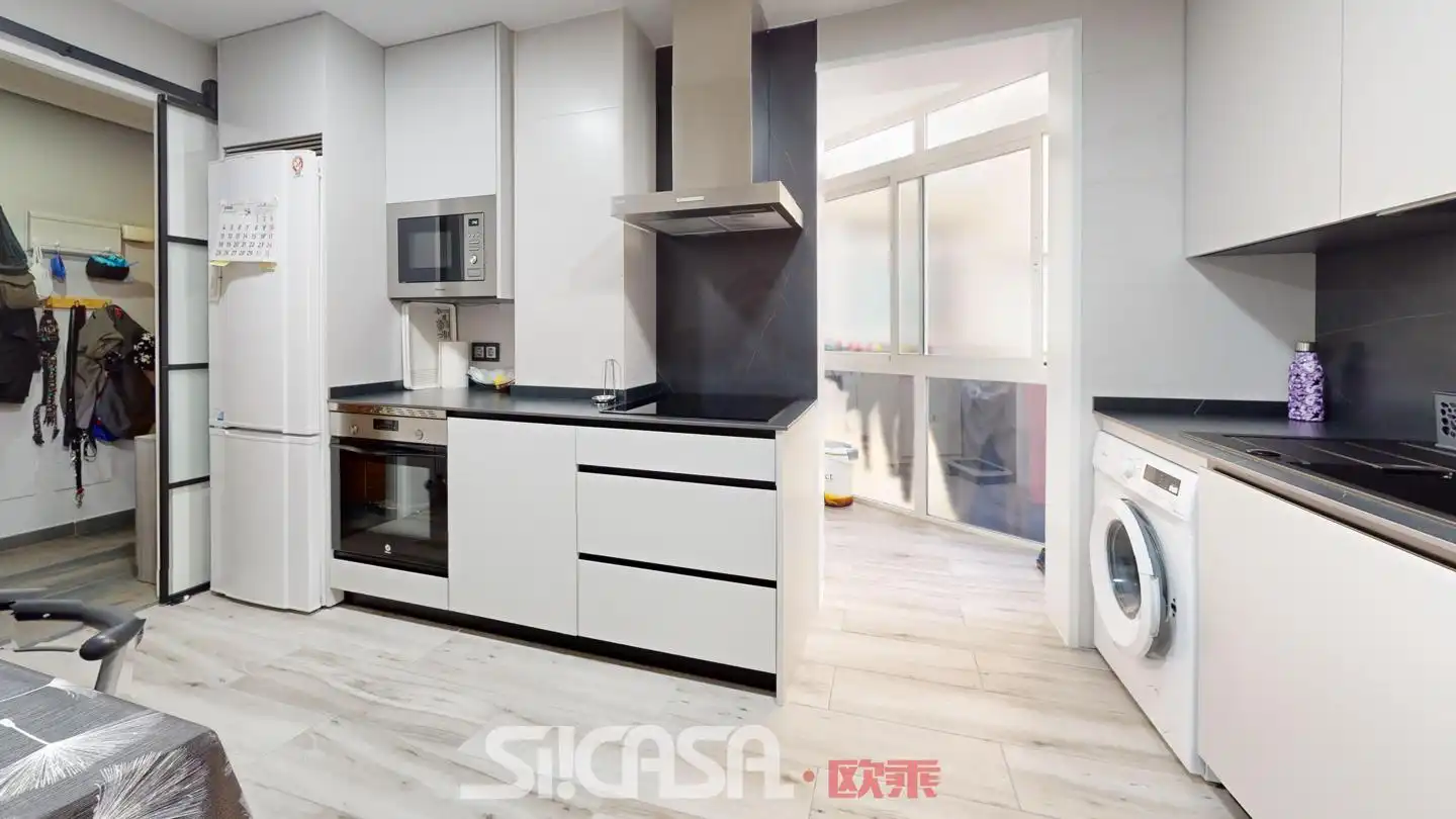 Cocina de Piso en venta en Parla con Calefacción, Terraza y Trastero