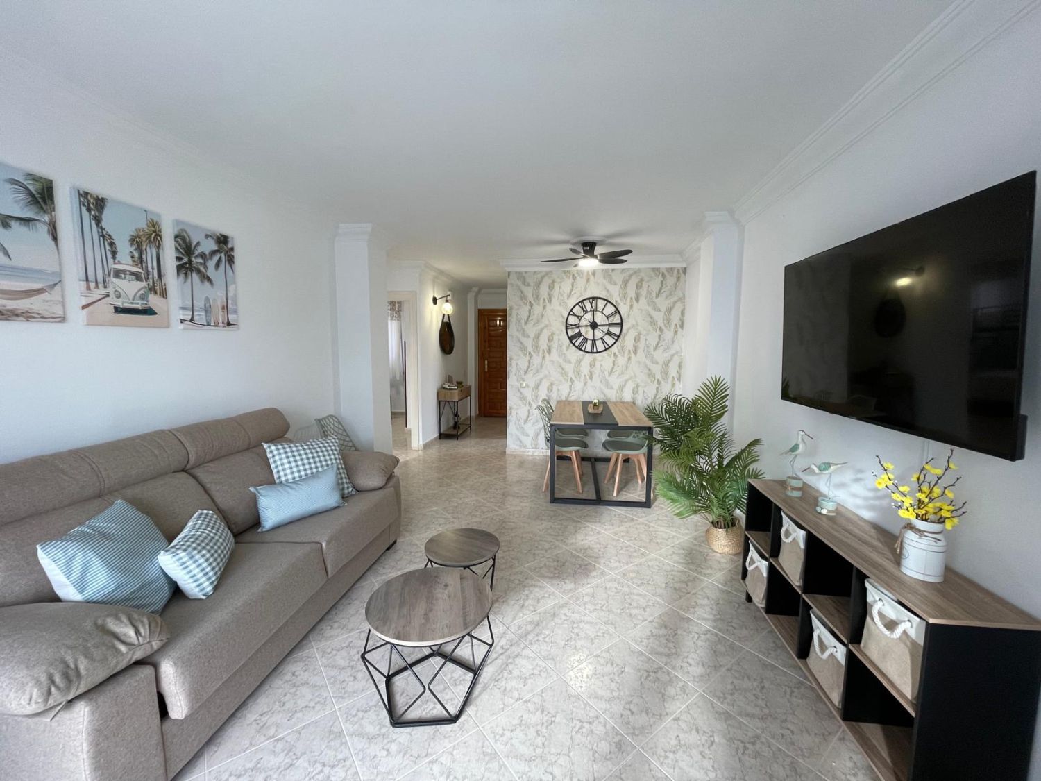 Sala d'estar de Pis de lloguer en Vélez-Málaga amb Aire condicionat, Calefacció i Terrassa