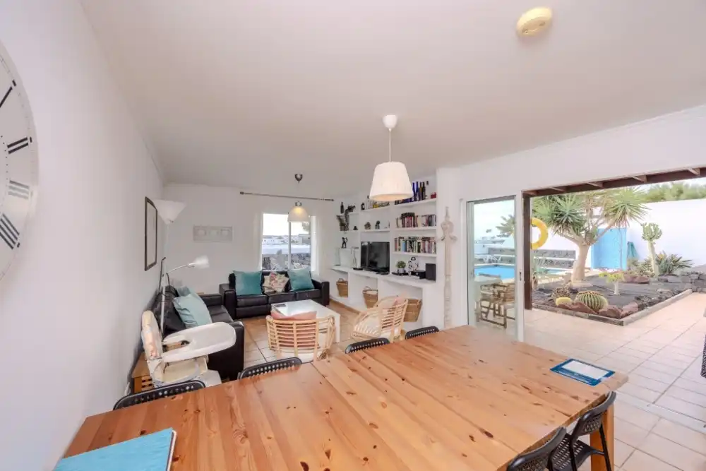 Sala d'estar de Casa o xalet en venda en Yaiza amb Terrassa