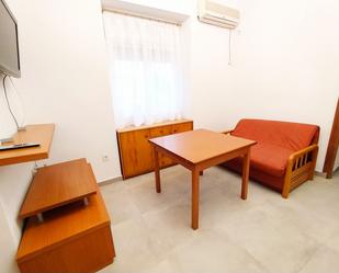 Apartament de lloguer a Plaza Menéndez y Pelayo, Centro - Doña Mercedes