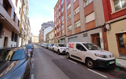 Vista exterior de Pis en venda en Gijón  amb Calefacció