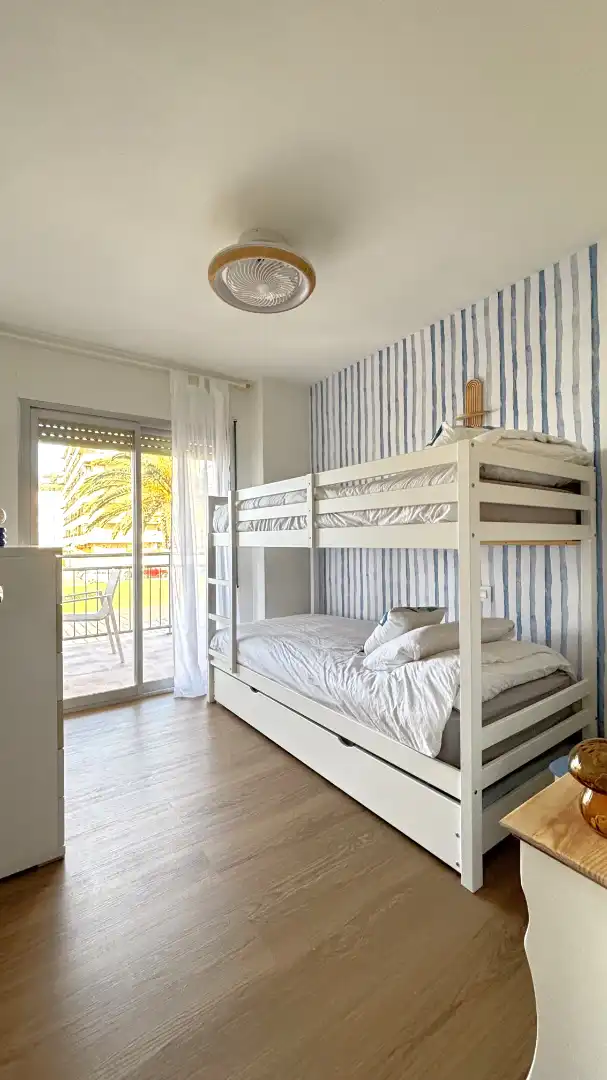 Schlafzimmer von Wohnungen zur Miete in Calonge i Sant Antoni mit Klimaanlage, Parkett und Terrasse