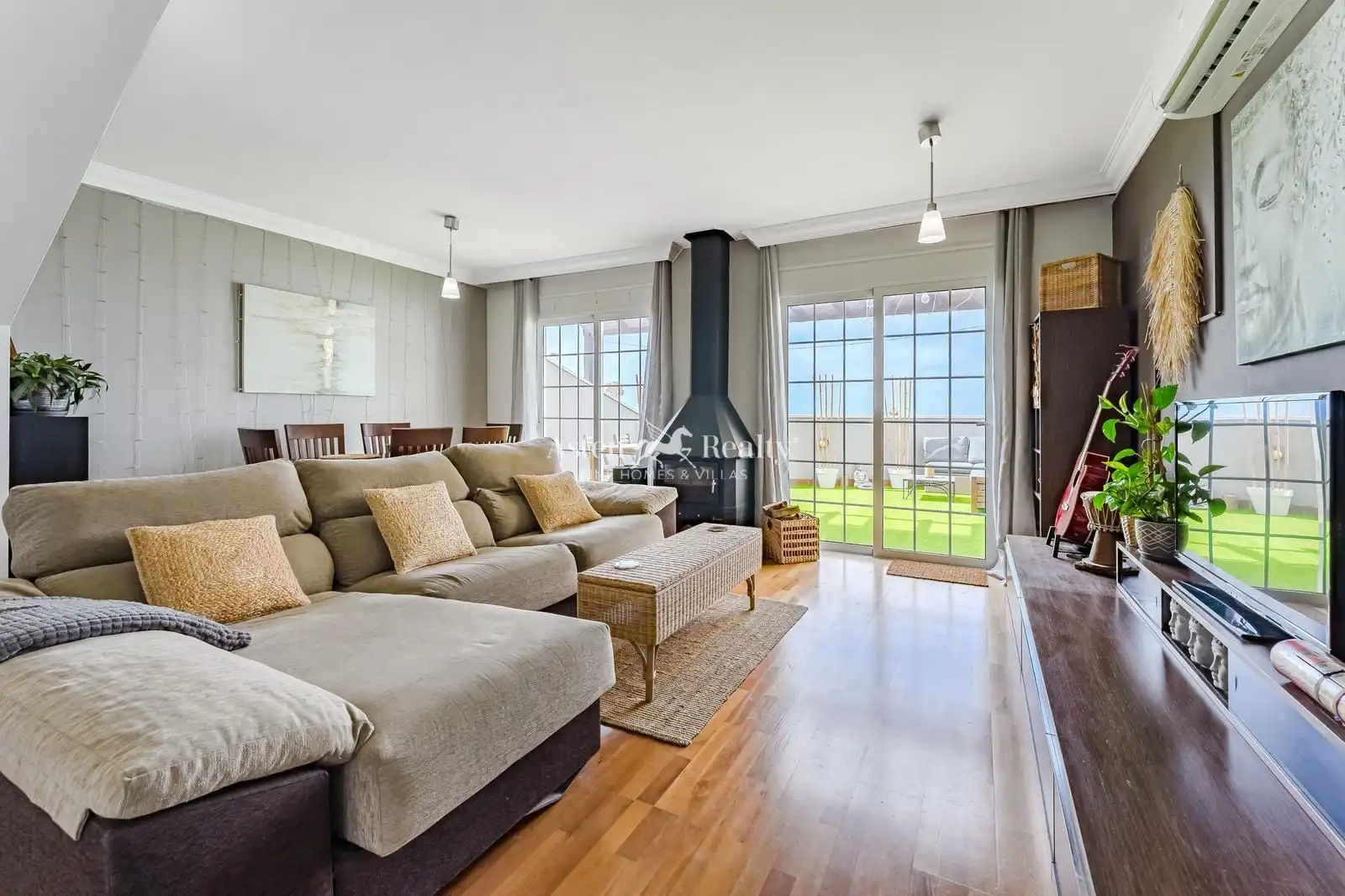 Sala de estar de Casa adosada en venta en San Miguel de Abona con Aire acondicionado, Calefacción y Jardín privado