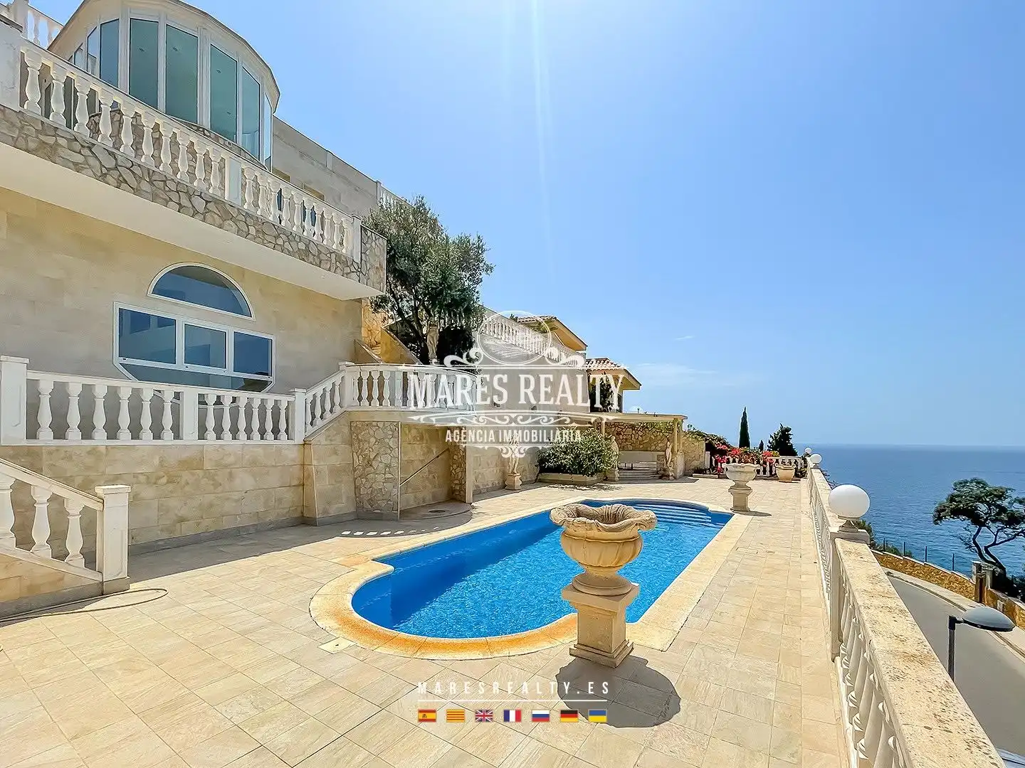 Vista exterior de Casa o xalet en venda en Lloret de Mar amb Aire condicionat, Calefacció i Jardí privat