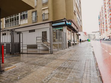 Aparcament en venda a Avenida José Mesa y López 45