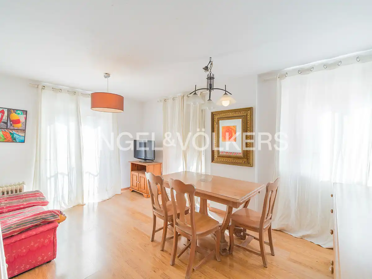 Vista exterior de Piso en venta en Alicante / Alacant con Aire acondicionado, Calefacción y Balcón