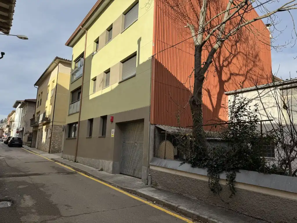 Vista exterior de Garaje en venta en Campdevànol