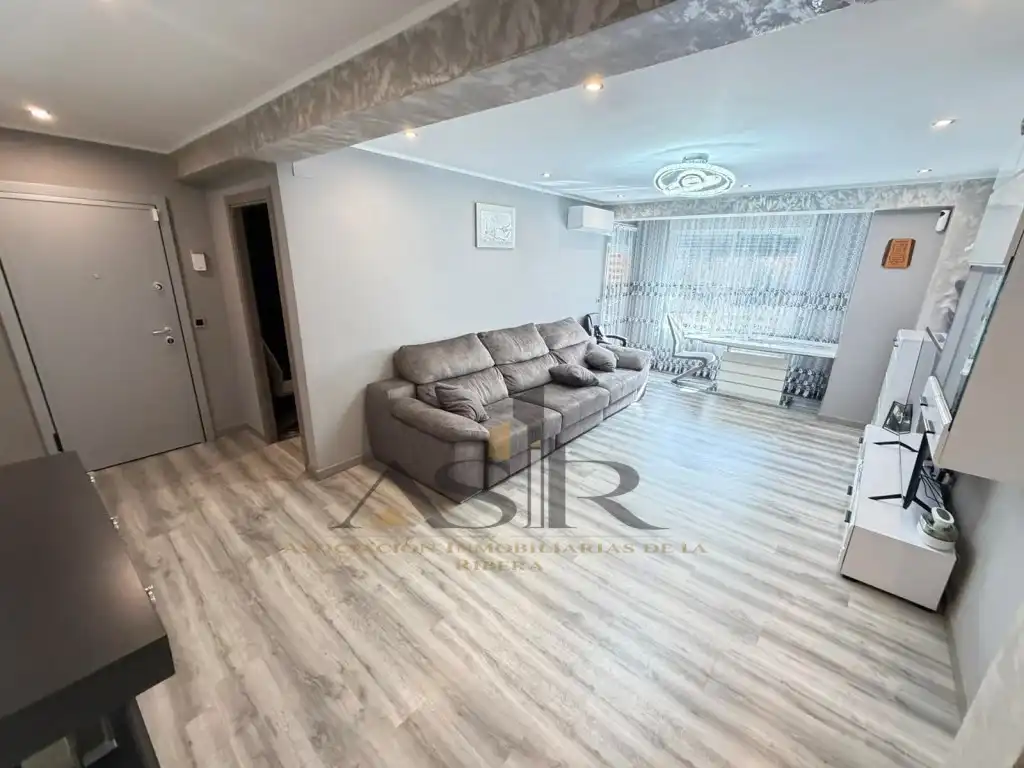Wohnung mit Terrasse zum Verkauf in Calle Unio
