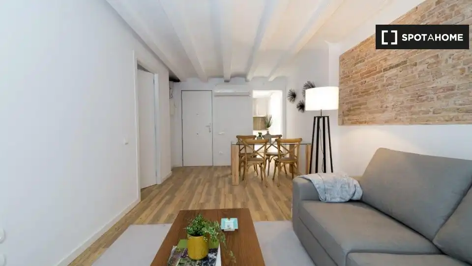 Flat with terrace to rent in Ciutat Vella, imagen 6