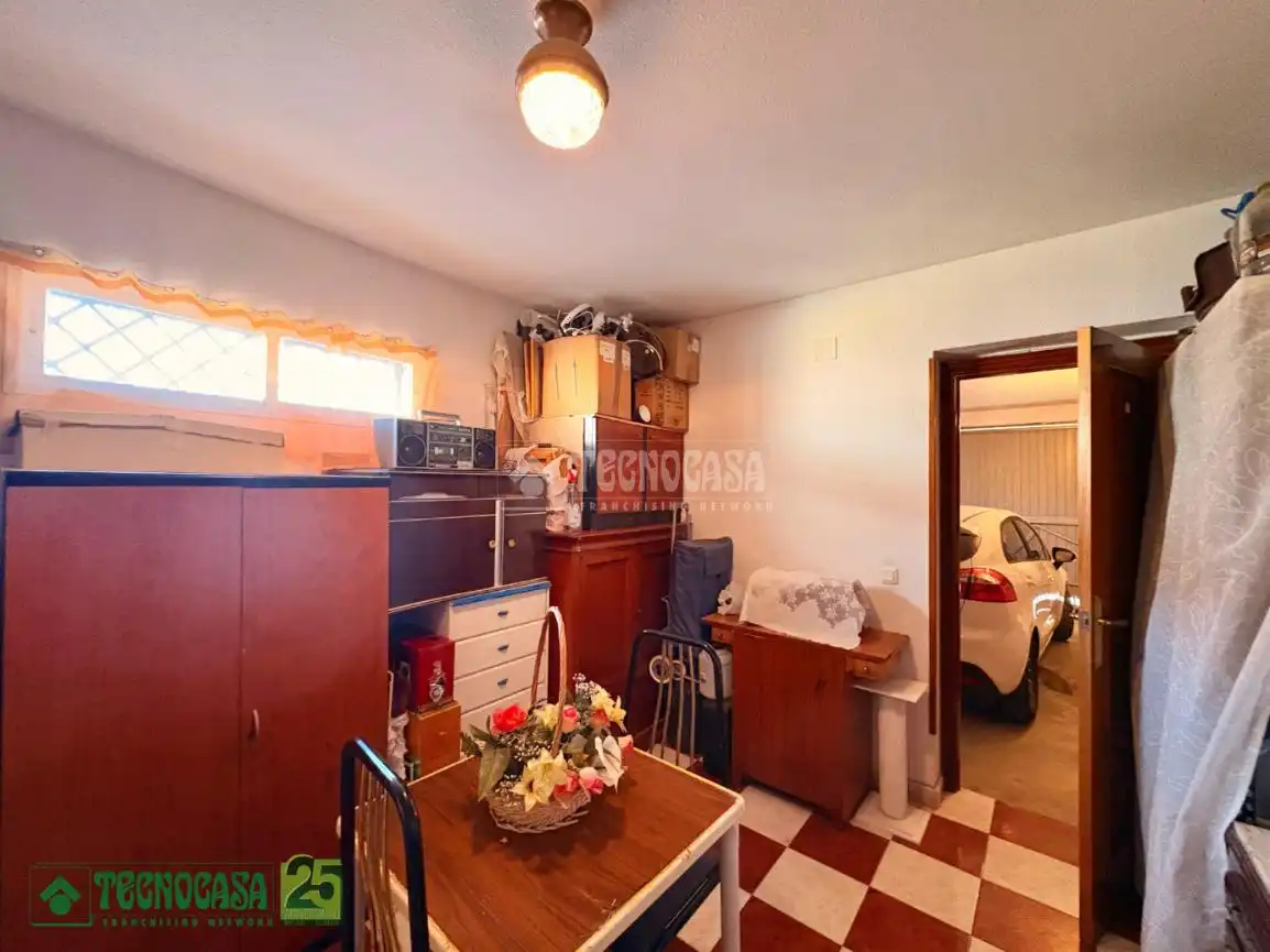 Casa adosada en venta en Lillo con Calefacción