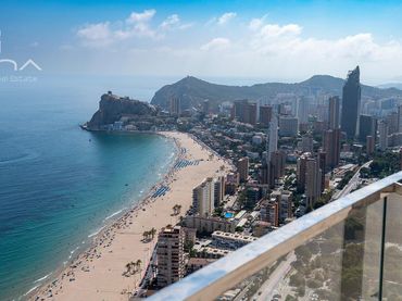 Apartament amb piscina en venda a Playa de Poniente