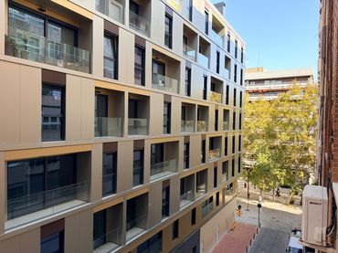 Flat with balcony to rent in Calle LEPANTO