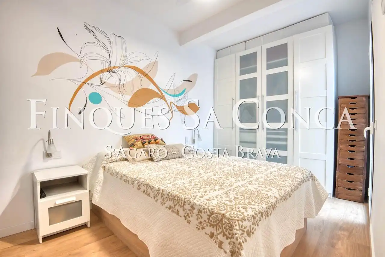 Habitación de Apartamento en venta en Sant Feliu de Guíxols con Calefacción y Parquet