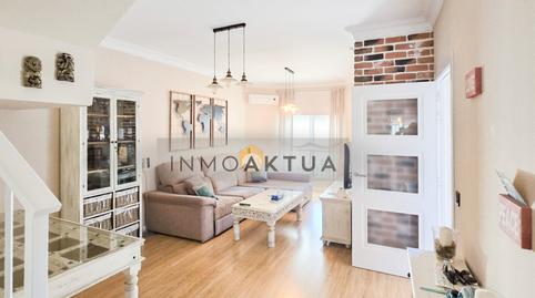 Foto 2 de Casa adosada en venda a Caballero Bonald - San José Obrero - Guadalcacín, Cádiz