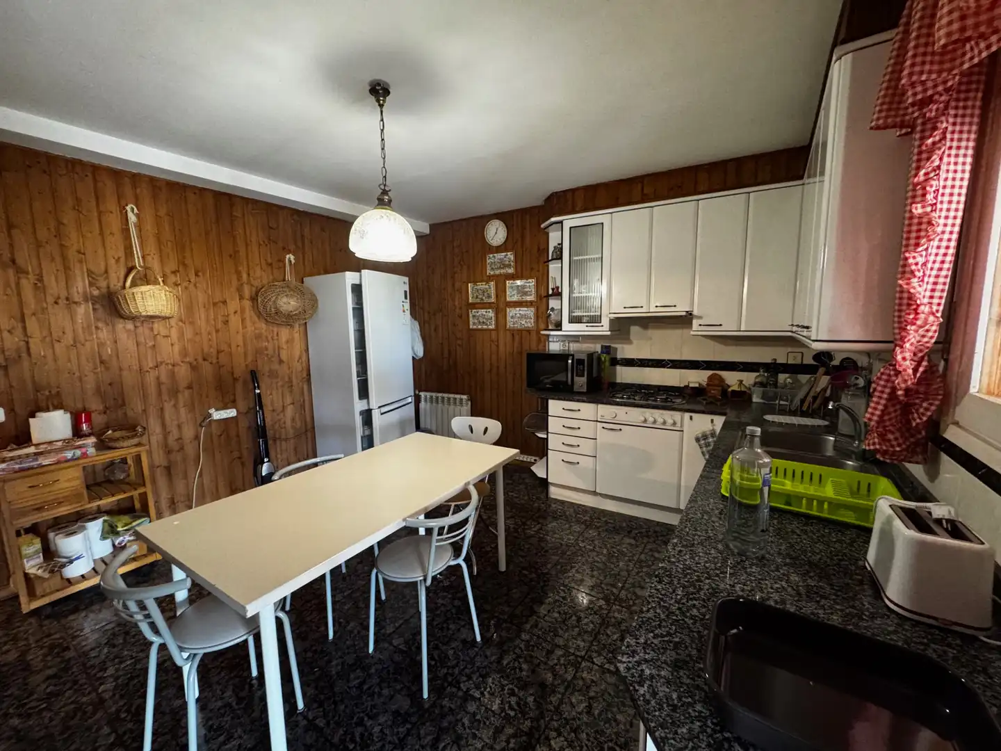 Cocina de Casa o chalet en venta en La Cerollera con Aire acondicionado, Jardín privado y Terraza