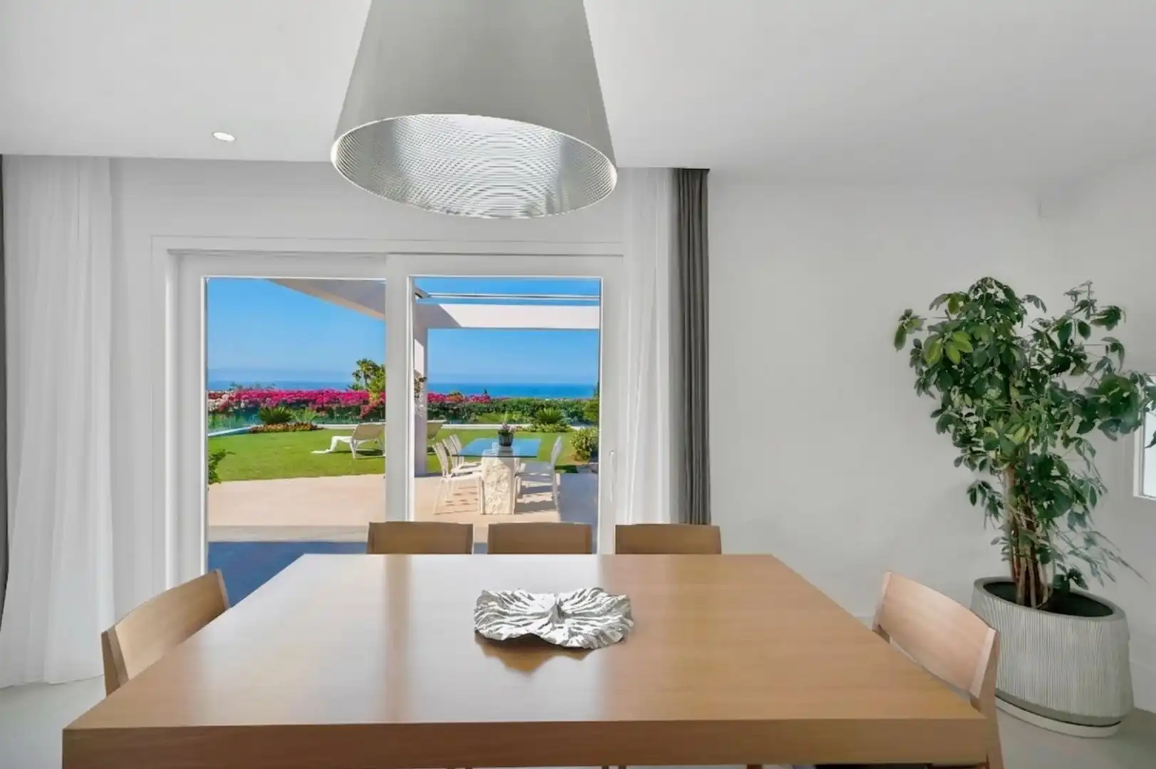 Comedor de Casa o chalet en venta en Marbella con Calefacción, Jardín privado y Terraza