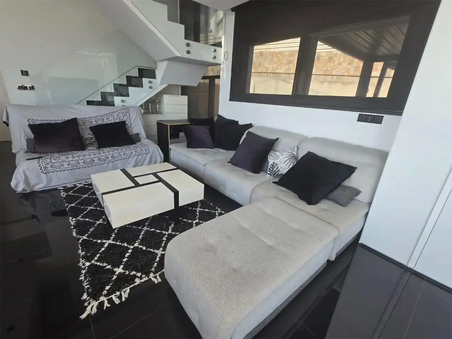 Sala d'estar de Casa o xalet de lloguer en Finestrat amb Aire condicionat, Piscina i Balcó