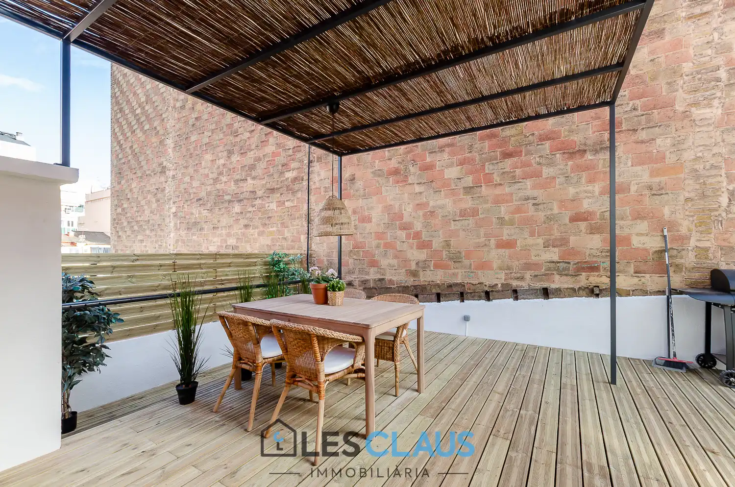 Terrasse von Dachboden zum Verkauf in Barcelona mit Klimaanlage, Heizung und Parkett