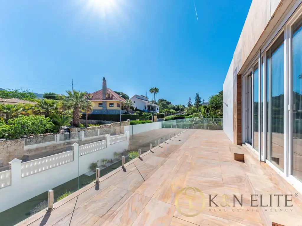 Exterior view of Houses for sale in Petrer  with Private garden, Terrace and Swimming Pool
