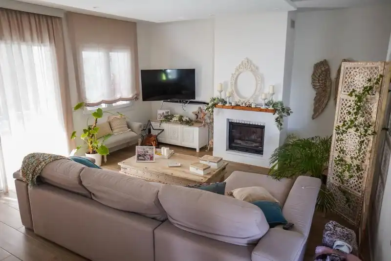Living room of Detached homes for sale in Benalmádena  with Air Conditioner, Terrace and Swimming Pool