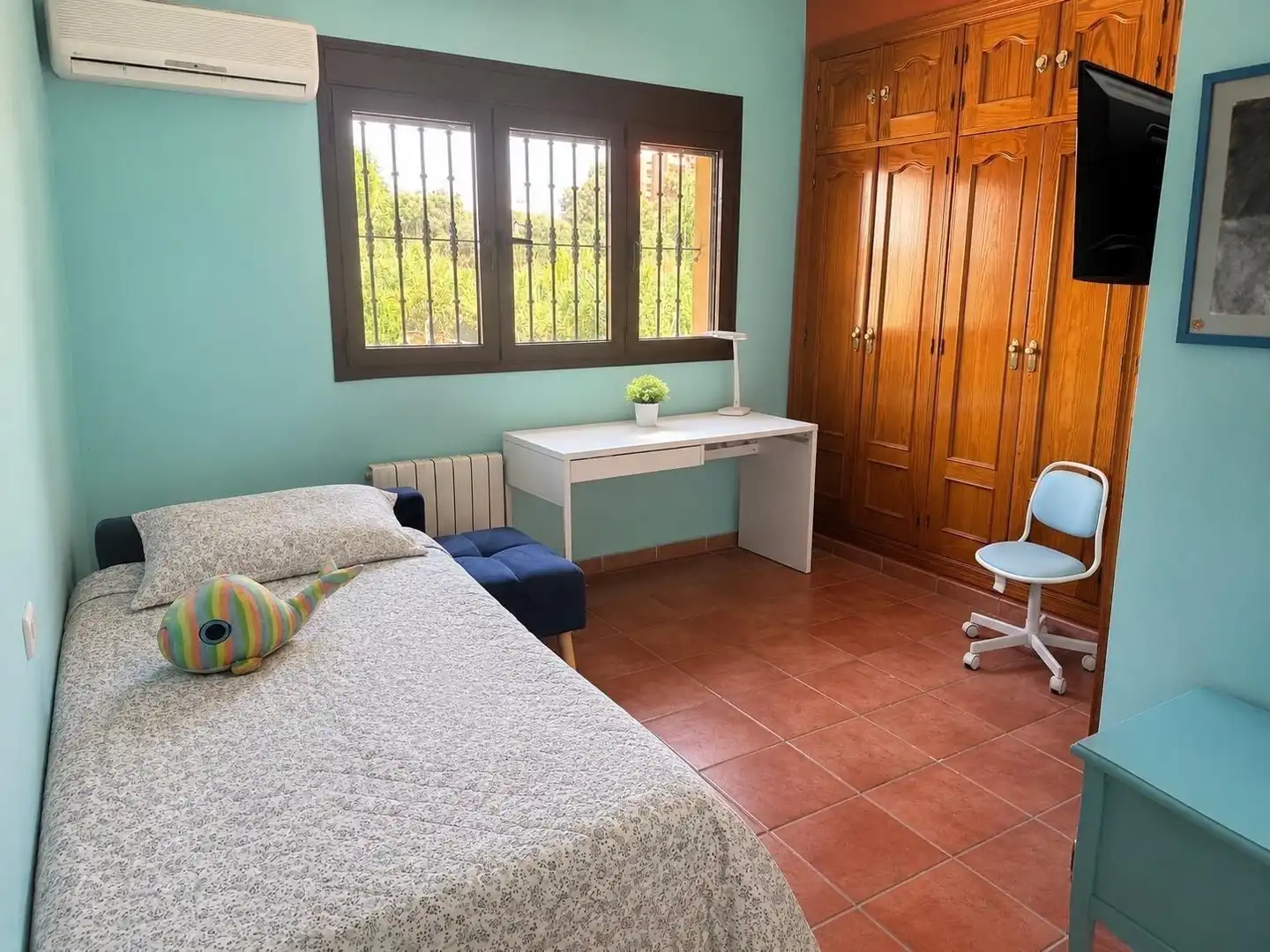 Habitación de Casa o chalet en venta en Algeciras con Jardín privado, Trastero y Piscina