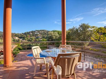 Villa mit Pool zum Verkauf in Navarra