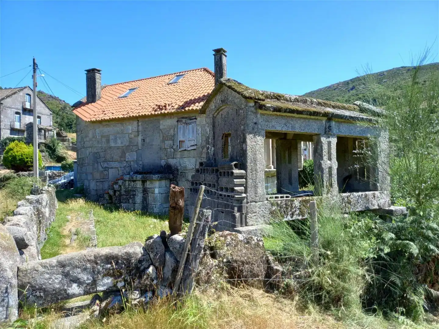 Vista exterior de Pis en venda en Fornelos de Montes amb Balcó