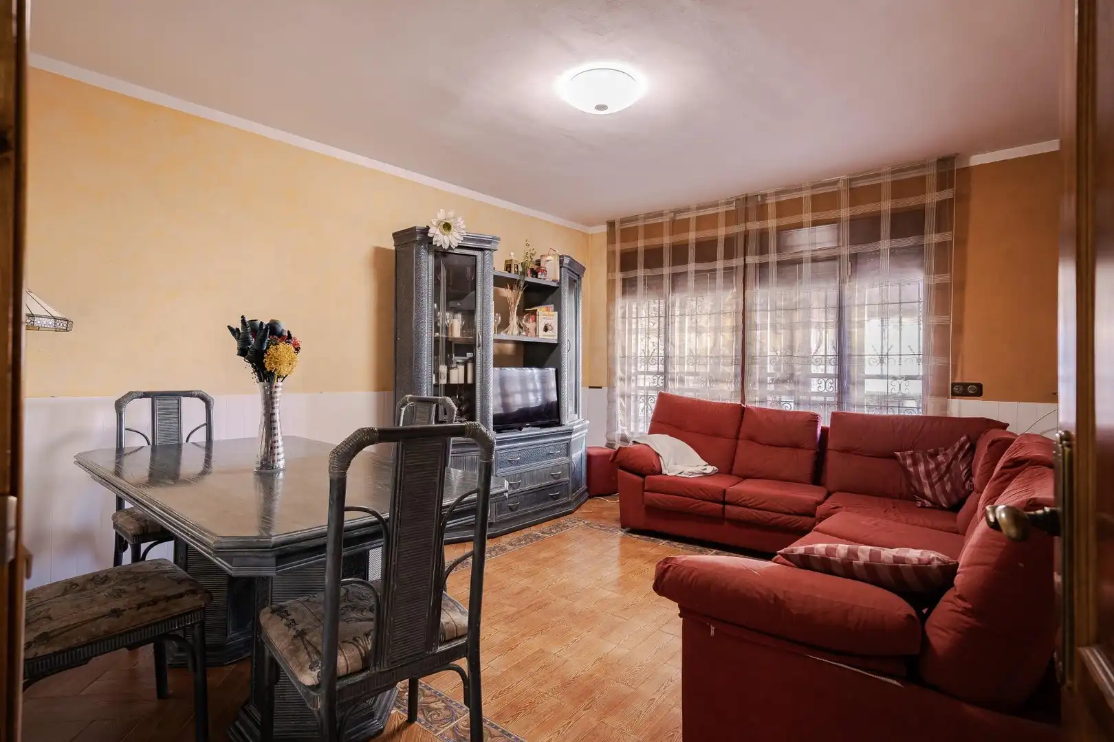 Sala d'estar de Casa o xalet en venda en Camarma de Esteruelas amb Calefacció i Jardí privat
