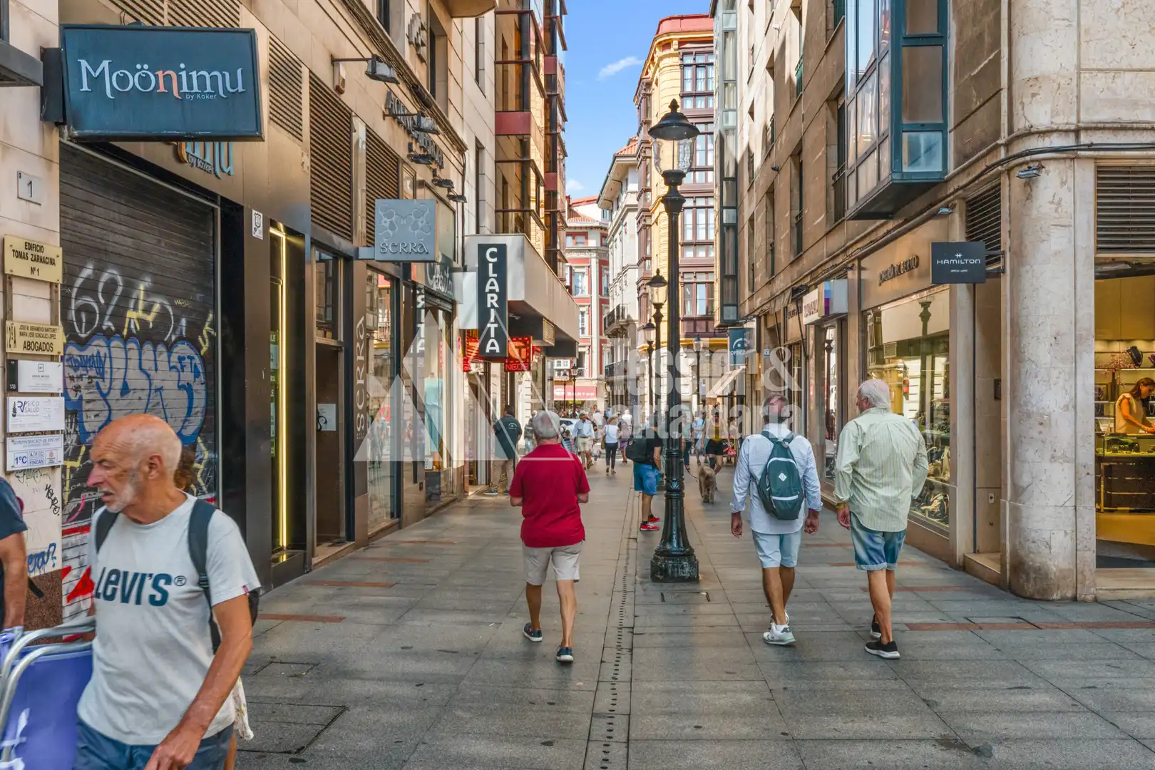 Außenansicht von Geschaftsraum zur Miete in Gijón  mit Klimaanlage