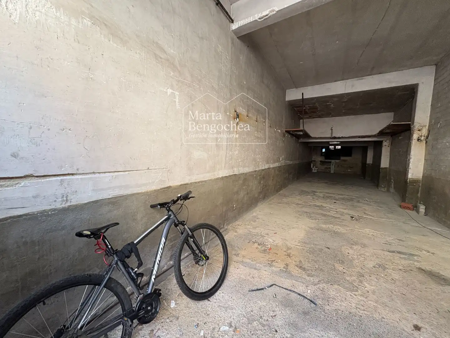 Parking of Commercial properties for sale in Vitoria - Gasteiz