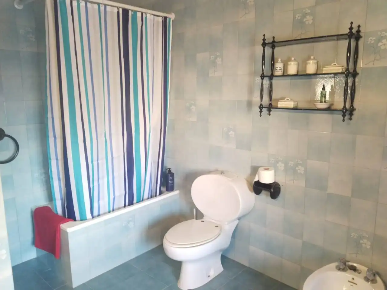 Baño de Casa adosada en venta en Susinos del Páramo con Calefacción, Terraza y Amueblado