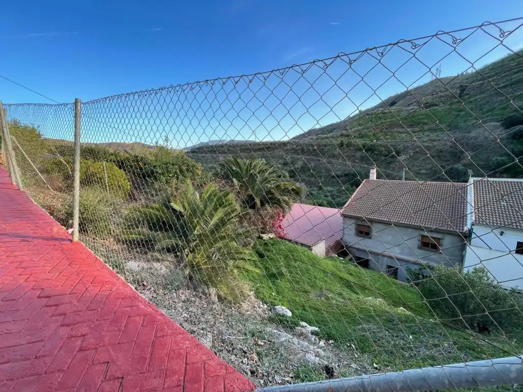 Rustikales Grundstück zum Verkauf in Viñuela