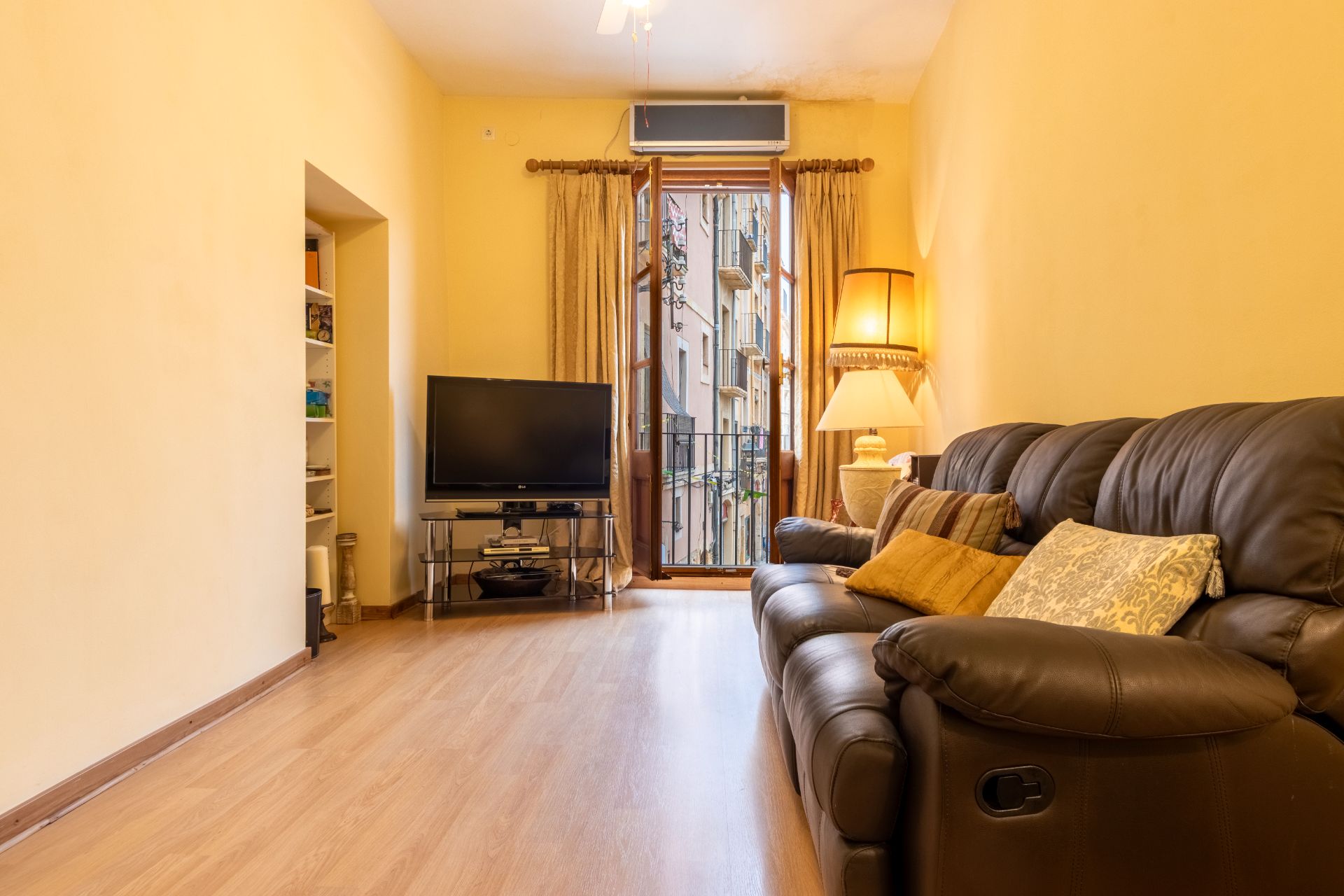 Sala d'estar de Pis en venda en  Tarragona Capital amb Aire condicionat, Calefacció i Parquet