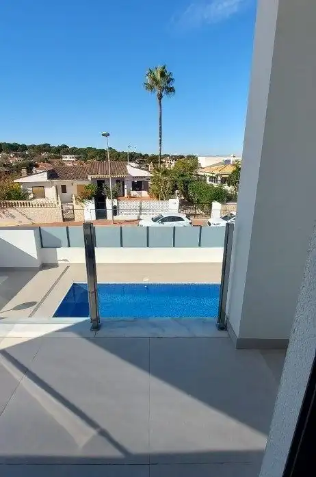 Chalet con terraza en venta en Los Balcones - Los Altos, imagen 23