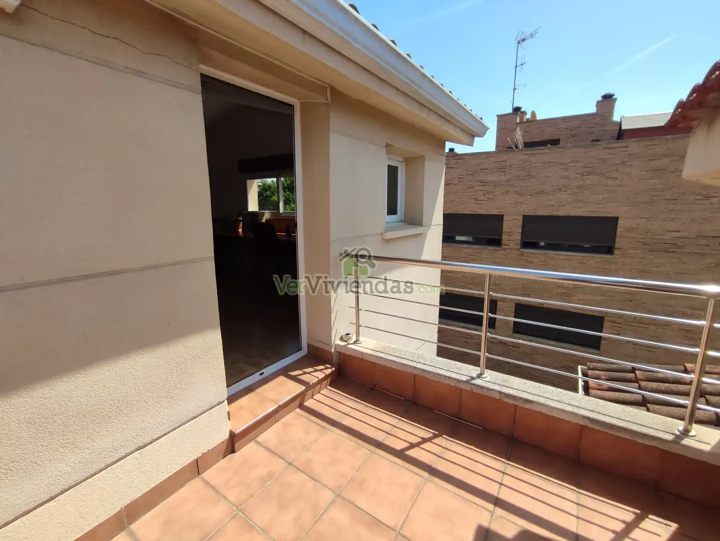 Terrassa de Casa o xalet en venda en Cerdanyola del Vallès amb Aire condicionat, Calefacció i Jardí privat