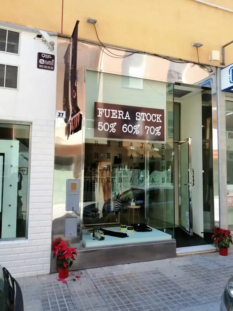 Local comercial en venda a El Ejido Ciudad
