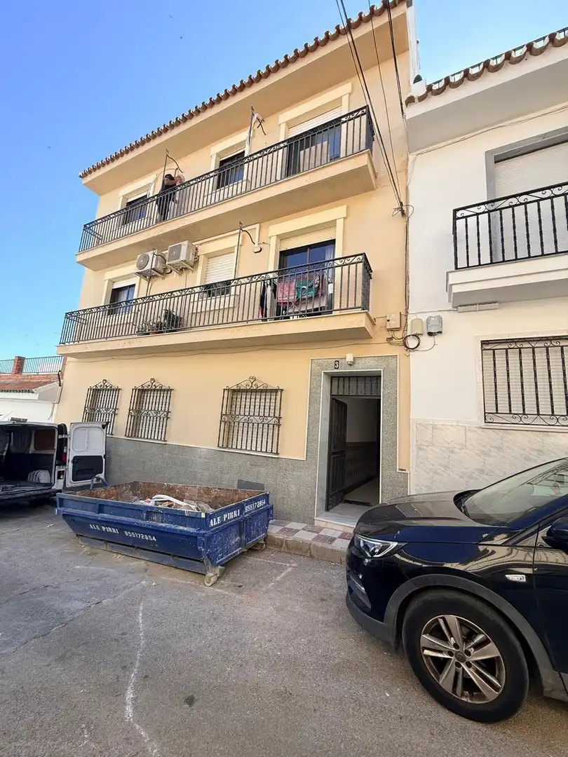 Vista exterior de Pis en venda en Alhaurín El Grande amb Terrassa i Balcó